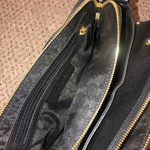 Black Michael Kors satchel - Picture 3 of 4